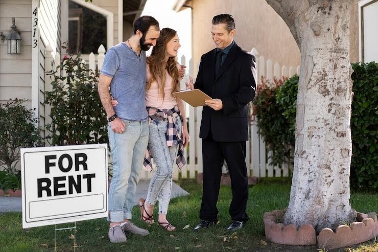 What First-Time Renters Should Know Before Signing a Lease